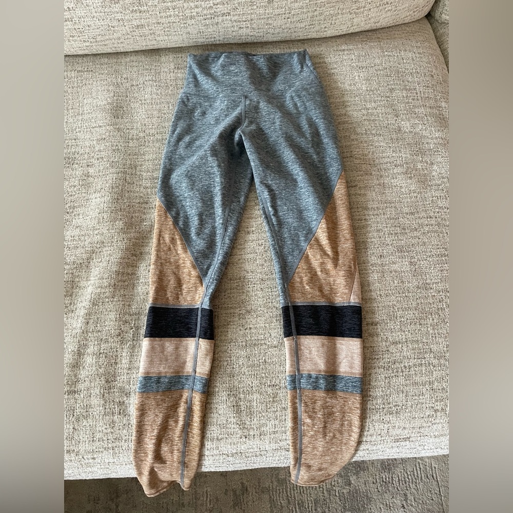 Alo Leggings